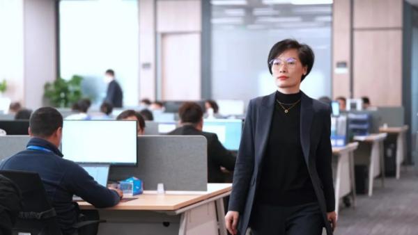 葆初心 再創(chuàng)業(yè) | 李寧珍：靠近光，追隨光，成為光，發(fā)散光