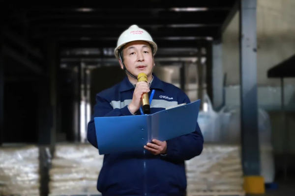 中偉股份鈉電前驅(qū)體正式產(chǎn)業(yè)化！首期年產(chǎn)8000噸鈉電項(xiàng)目成功投料