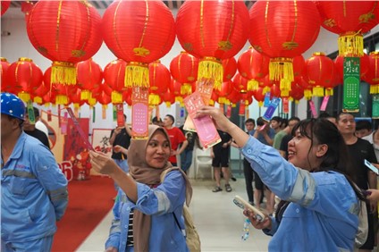  歡慶元宵 同心共融 | 中偉全球各產(chǎn)業(yè)基地開展元宵“游園會”